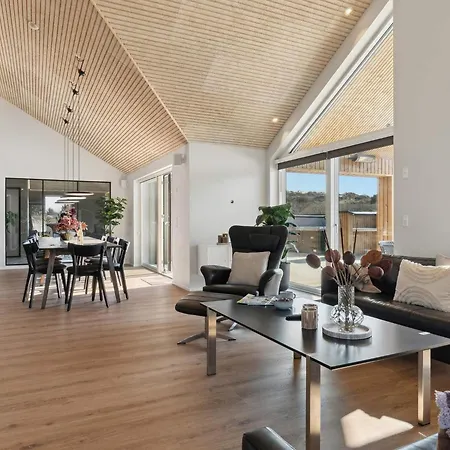 Сasa de vacaciones 5 Star In Henne