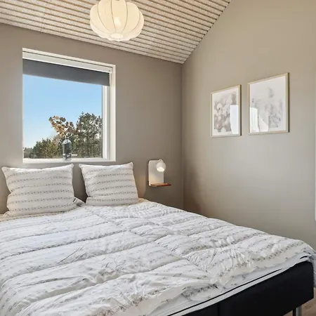 5 Star In Henne Сasa de vacaciones *