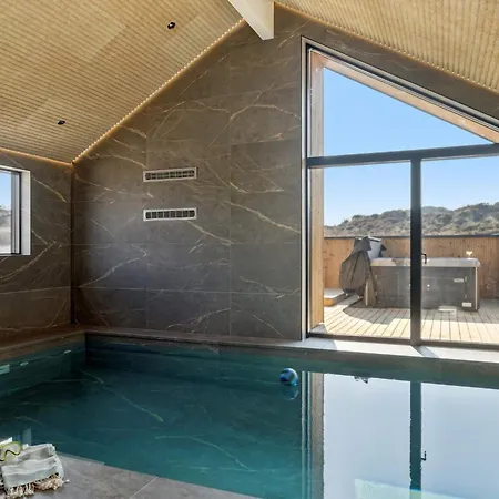 5 Star In Henne Henne Strand