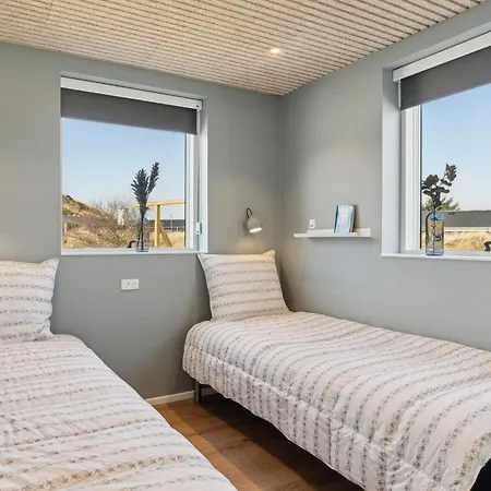 5 Star In Henne Сasa de vacaciones *